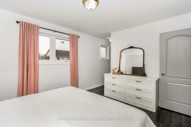 Additional image 29 of 1677 Stover Cres