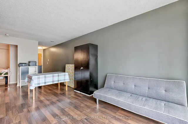 Additional image 10 of 38 Joe Shuster Way Unit 421