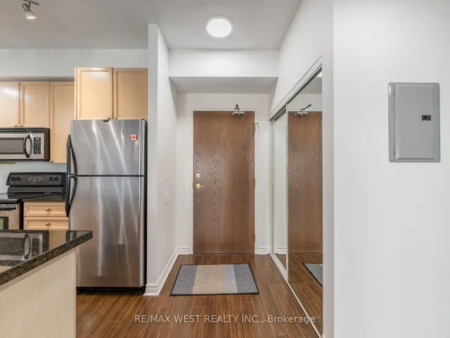 Additional image 3 of 4196 Dundas St Unit PH 609