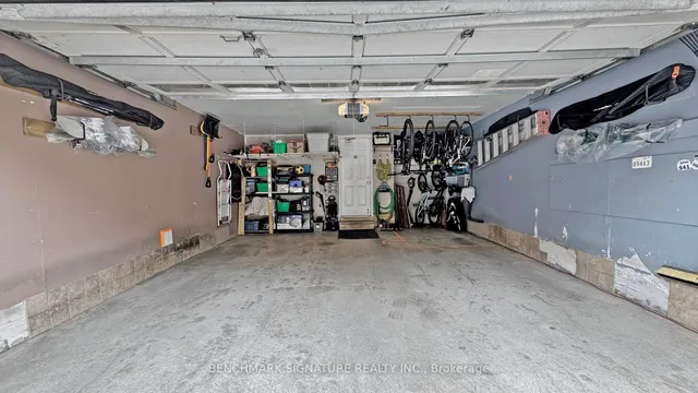 Additional image 27 of 73 Stagecoach Circ