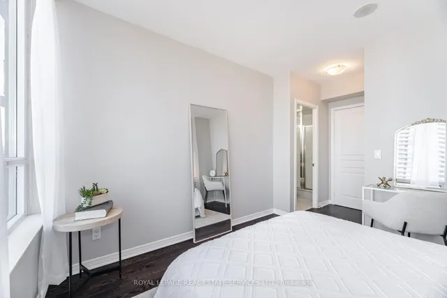 Additional image 19 of 15 Legion Rd Unit 1404