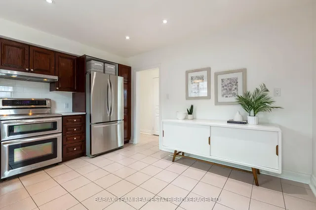 Additional image 15 of 62 Burr Ave