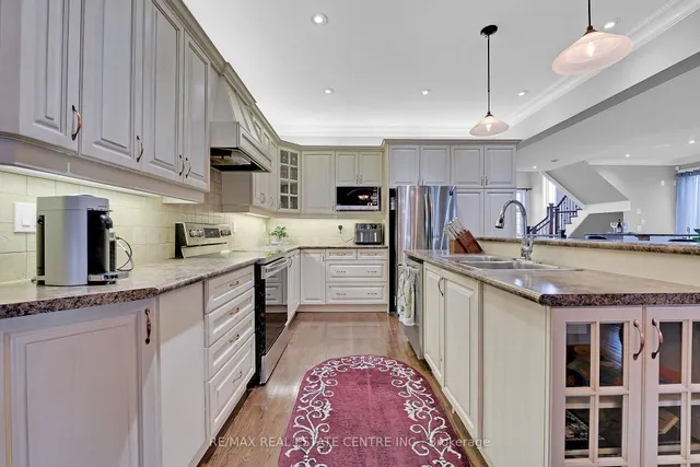 Additional image 8 of 29 Chipman Ave