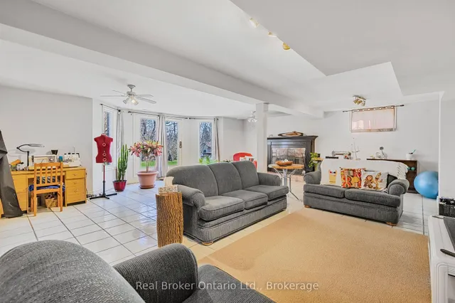 Additional image 31 of 266 Sumach Dr