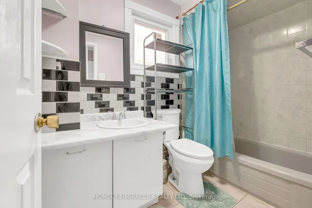 Additional image 31 of 4 Colchester Ave