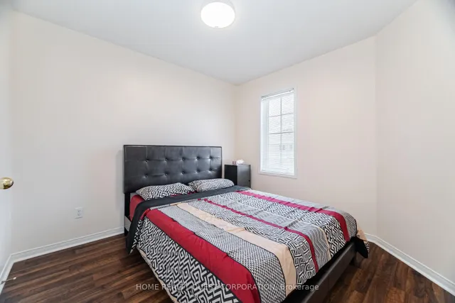 Additional image 28 of 1322 Mowat Lane