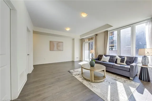 Additional image 9 of 301 Squire Crescent Cres