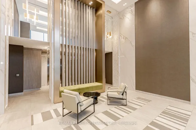 Additional image 9 of 415 Main St Unit 105