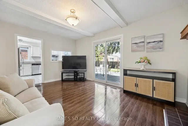 Additional image 10 of 32 Relroy Crt