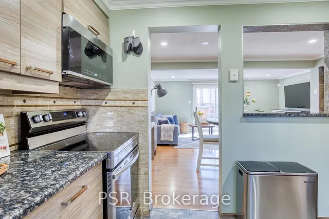 Additional image 10 of 11 Grand River Blvd Unit 20