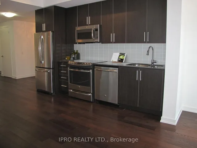 Additional image 2 of 2212 Lake Shore Blvd Unit 711