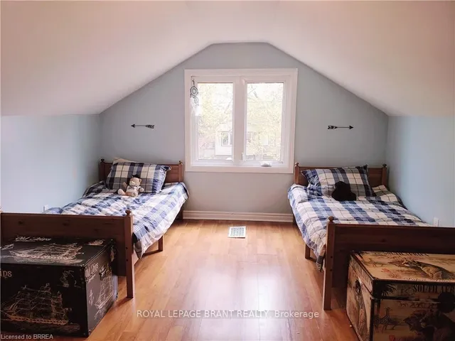 Additional image 27 of 745 Burgess Ave