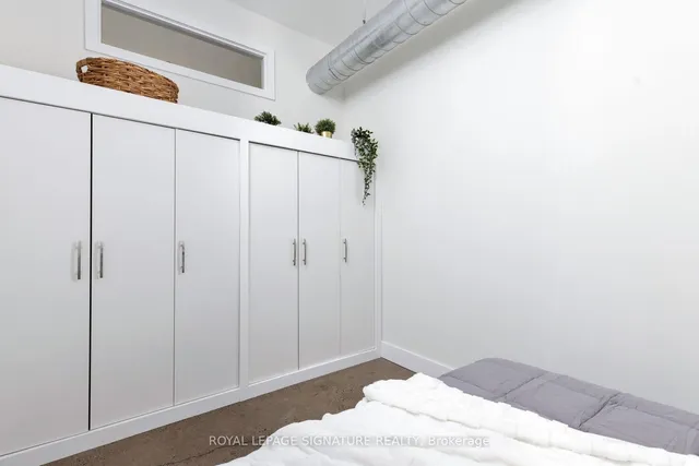 Additional image 20 of 52 Sumach St Unit 101