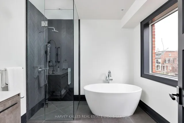 Additional image 38 of 498 Roxton Rd