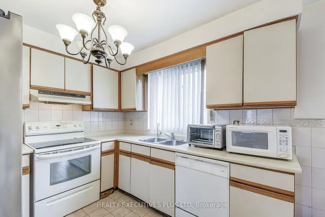 Additional image 16 of 206 Vodden St