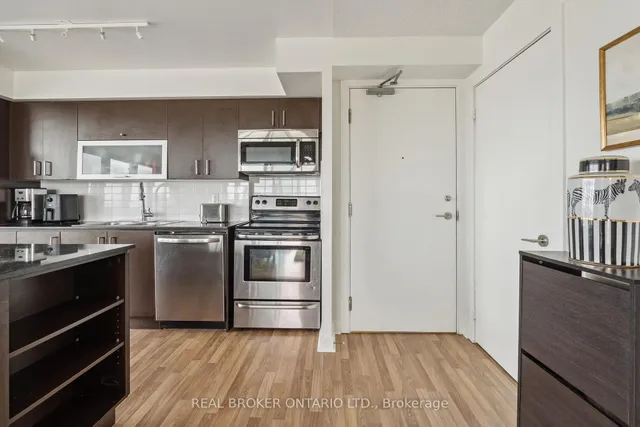 Additional image 3 of 100 Western Battery Rd Unit 2209