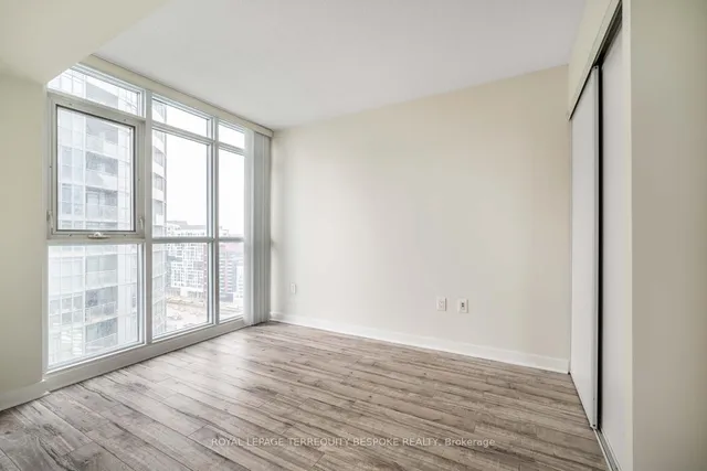 Additional image 17 of 15 Iceboat Terr Unit 2109