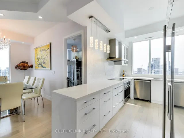 Additional image 12 of 35 Balmuto St Unit 4402