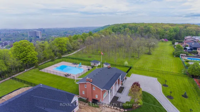 Additional image 50 of 10 Azalea Crt