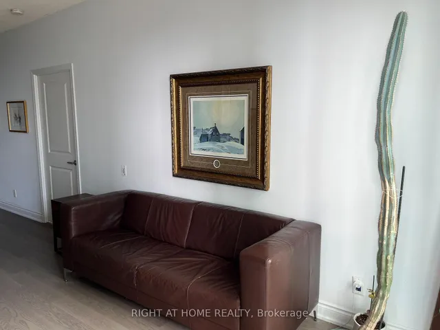 Additional image 13 of 15 Windermere Ave Unit 809