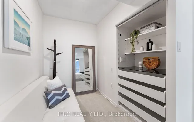 Additional image 21 of 60 Southport St Unit 414