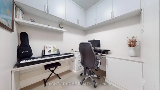 Additional image 13 of 17 Ruddington Dr Unit 308