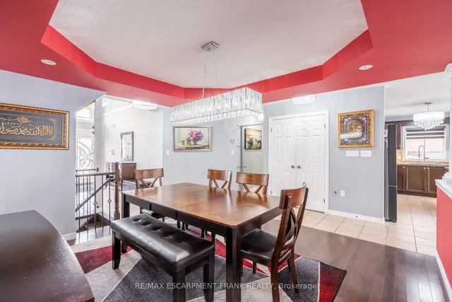 Additional image 8 of 36 Showcase Dr