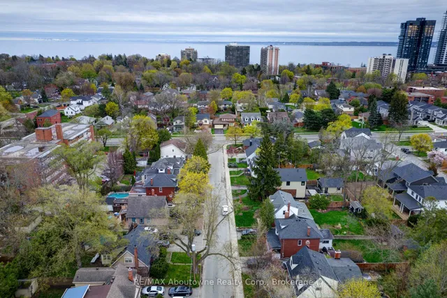 Additional image 10 of 469 Woodland Ave