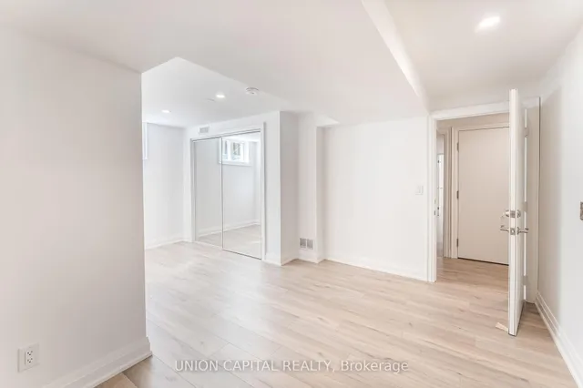 Additional image 31 of 14 Rodwell Crt