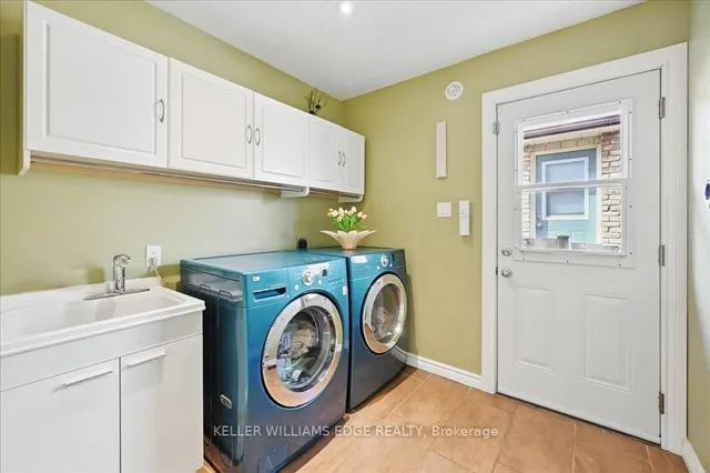 Additional image 9 of 2338 Malcolm Cres