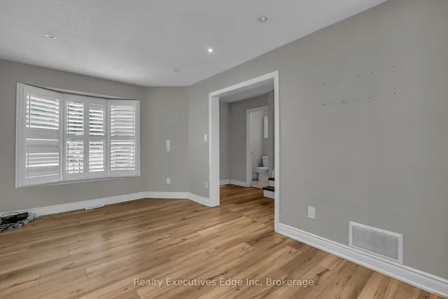 Additional image 8 of 111 Ecclestone Dr