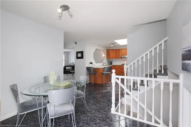 Additional image 16 of 211 Misty Crt