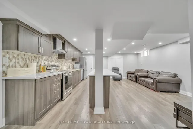 Additional image 50 of 26 Bluffwood Cres Cres