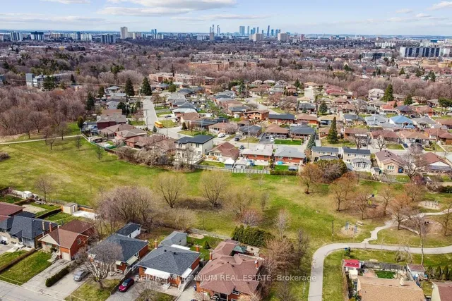 Additional image 24 of 24 Renshaw St