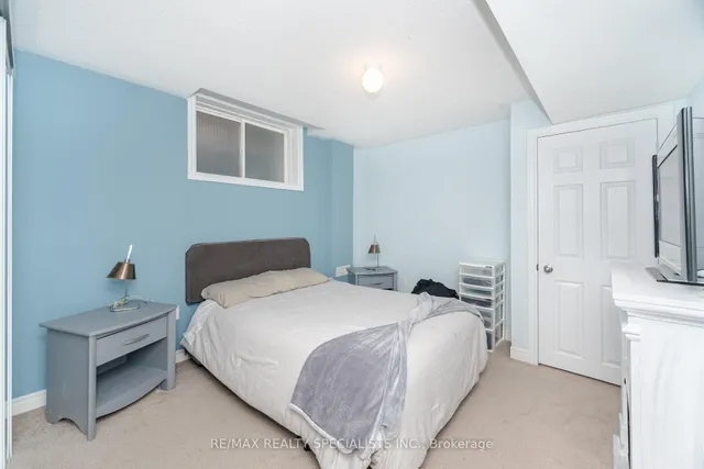 Additional image 38 of 383 Queen Mary Dr