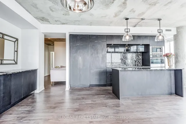 Additional image 5 of 88 Blue Jays Way Unit 4005