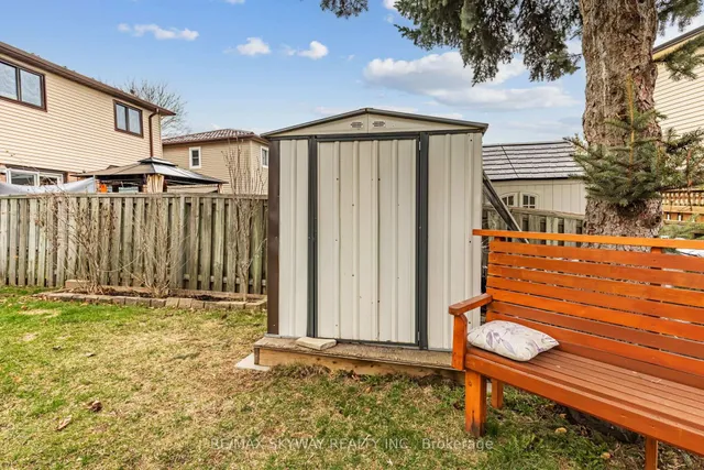 Additional image 49 of 82 Festoon Pl