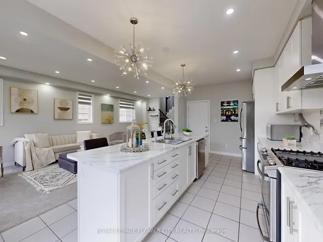 Additional image 20 of 22 Gleason Cres Unit 11