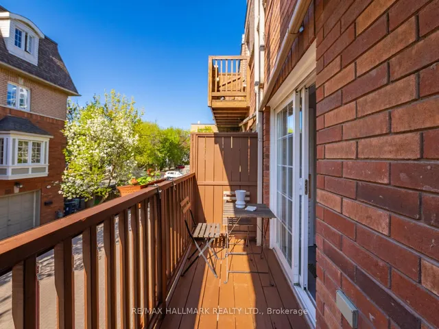 Additional image 17 of 1518 Queen St