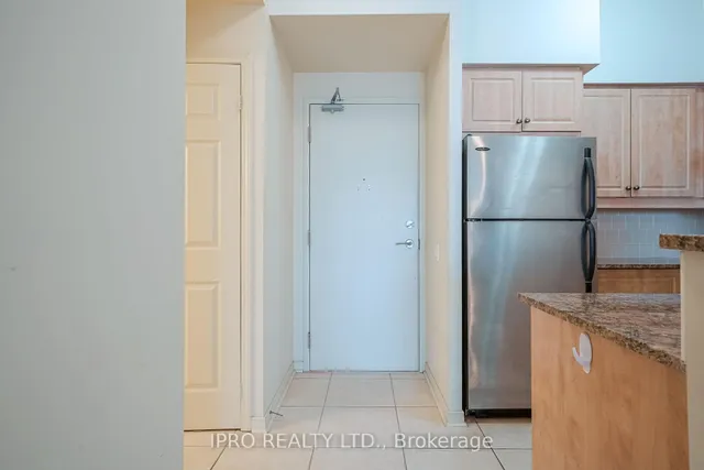 Additional image 8 of 481 Rosewell Ave Unit 408