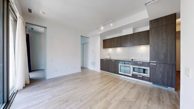 Additional image 5 of 50 Charles St Unit 1012