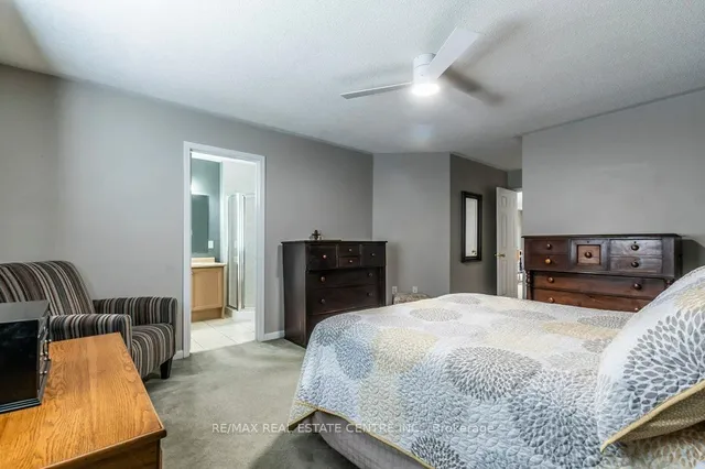 Additional image 29 of 46 Livingston Rd