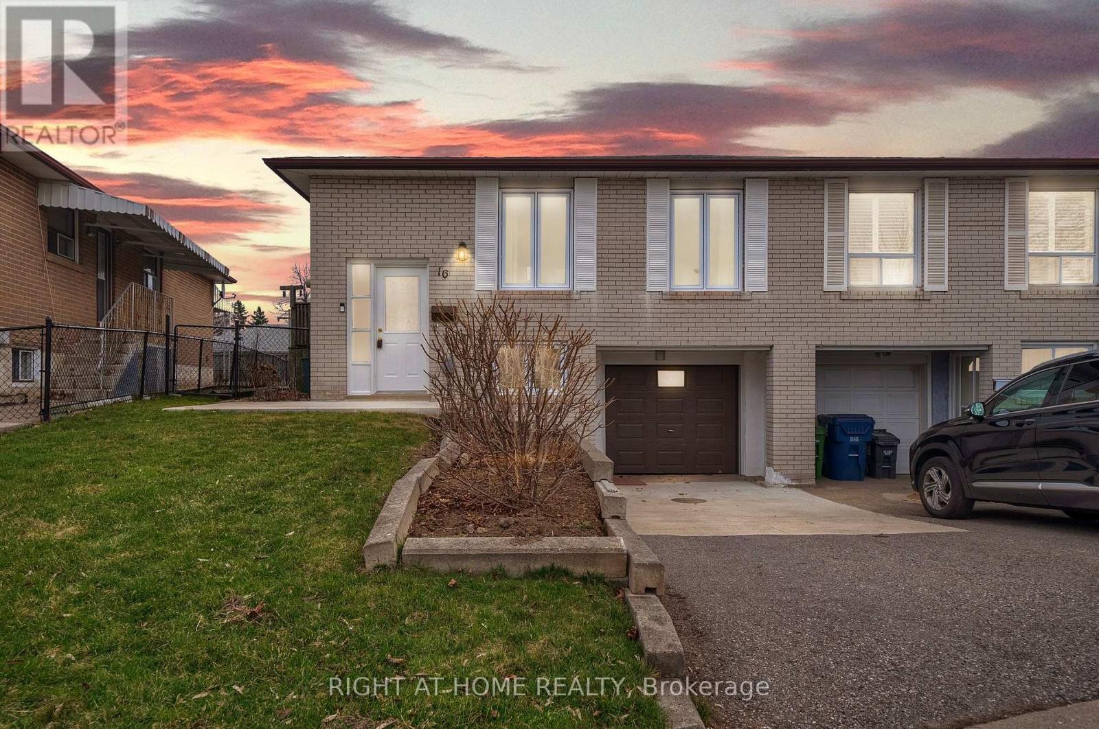 16 PENDLE HILL COURT|Toronto (Woburn), Ontario M1H2L9