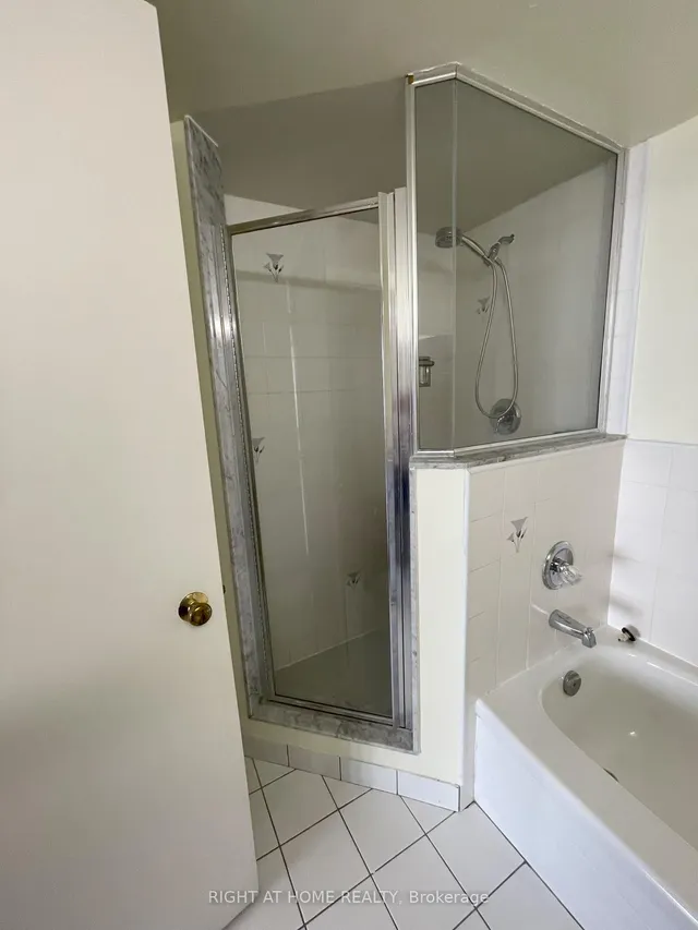 Additional image 33 of 350 Alton Towers Circ Unit 311