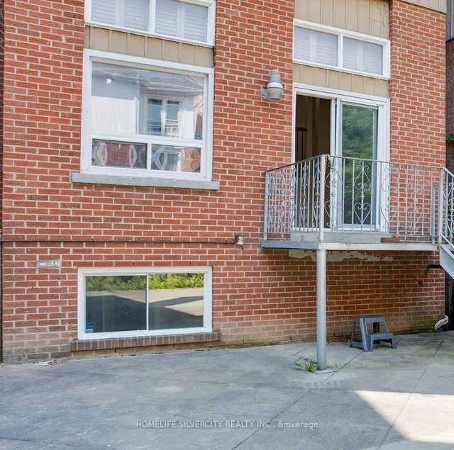 Additional image 5 of 54 Carnival Crt