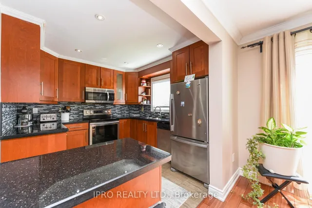 Additional image 14 of 5136 Palomar Cres