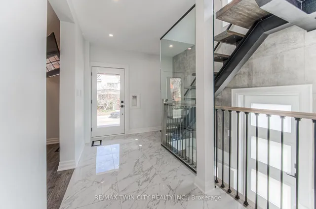 Additional image 7 of 31 Dekay St