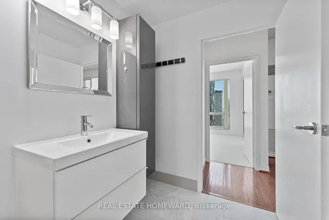 Additional image 16 of 10 Yonge St Unit 3408