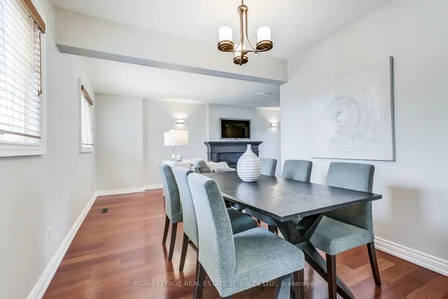 Additional image 7 of 1434 Queensbury Cres