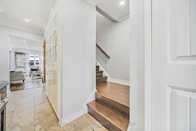 Additional image 3 of 146 Baronwood Crt